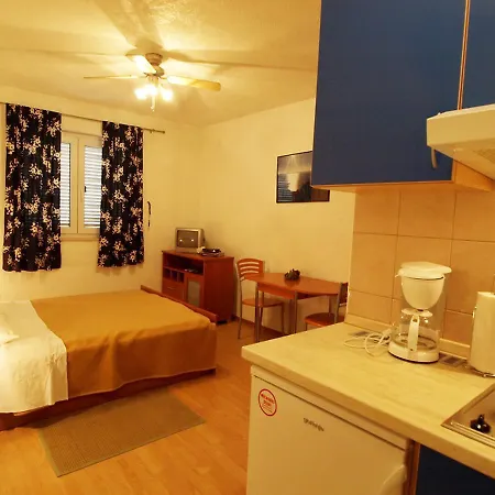 Apartment Njofra-3 *